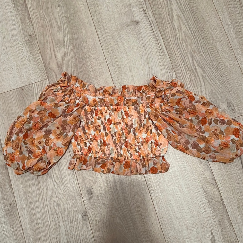 Hello Molly cropped top floral blouse